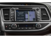 2015 Toyota Highlander AWD 4dr LE Interior Shot 2