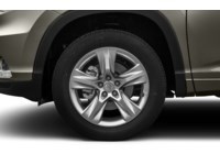 2015 Toyota Highlander AWD 4dr LE Exterior Shot 5