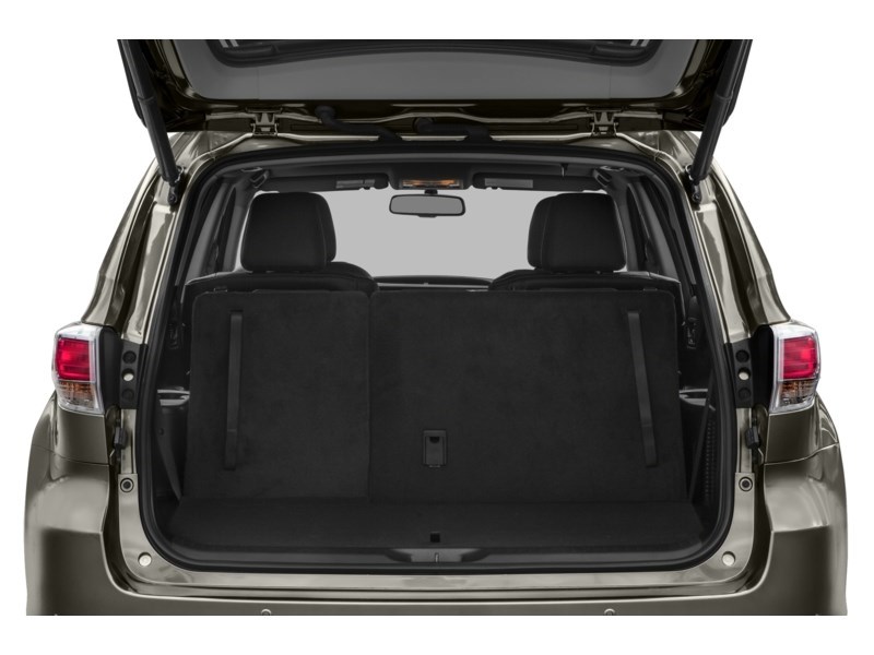 2015 Toyota Highlander AWD 4dr LE Exterior Shot 4