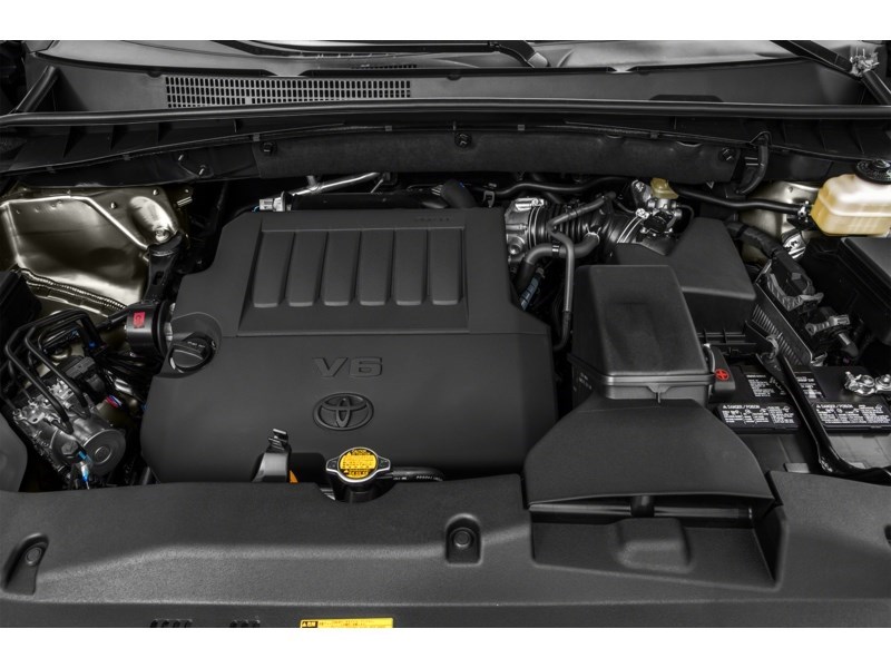 2015 Toyota Highlander AWD 4dr LE Exterior Shot 3