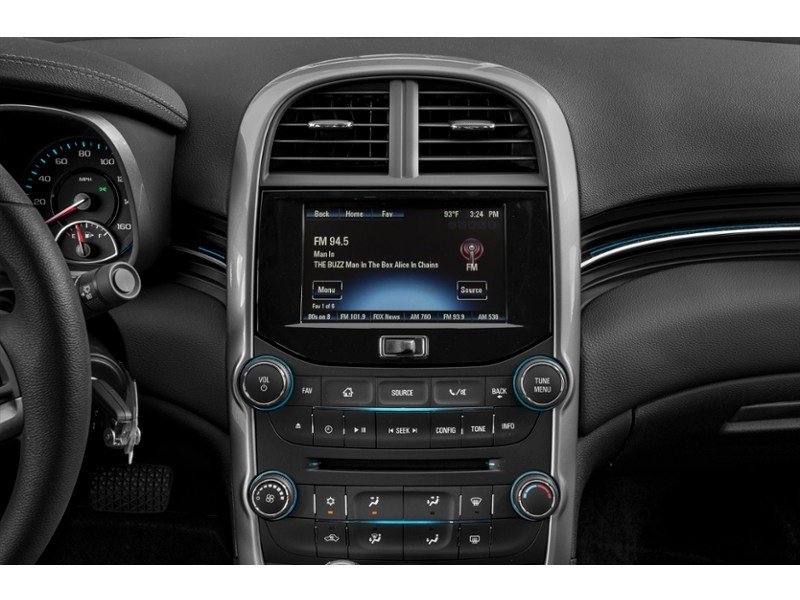 2016 Chevrolet Malibu Limited 4dr Sdn LT Interior Shot 2