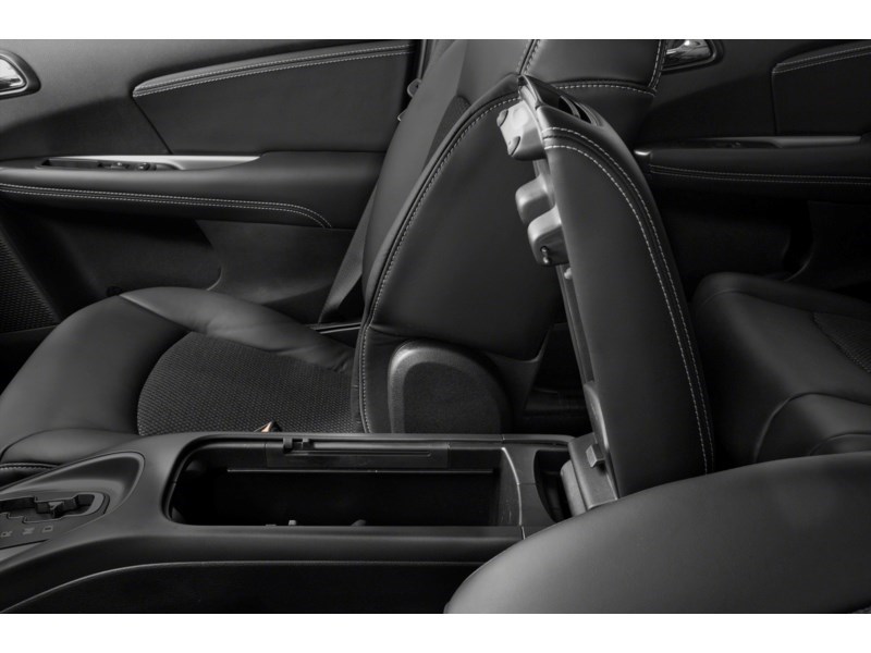 2017 Dodge Journey AWD 4dr Crossroad Exterior Shot 12