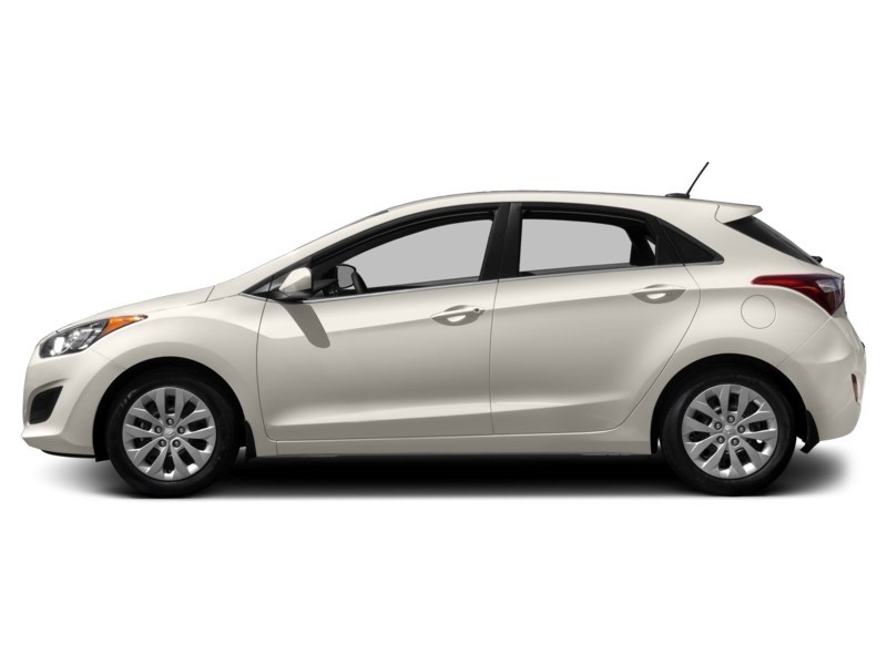 2016 Hyundai Elantra GT 5dr HB Auto GL Exterior Shot 7