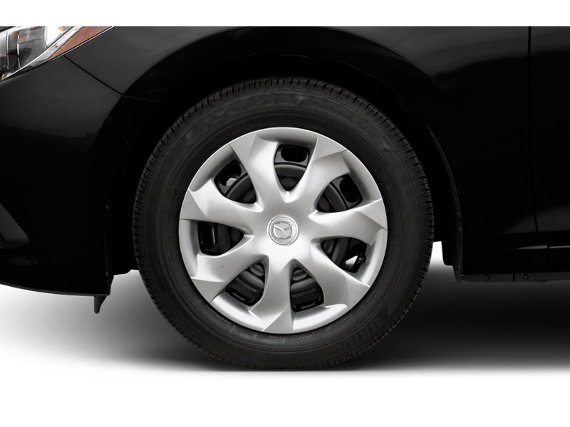 2016  Mazda3 GX (M6) Exterior Shot 5