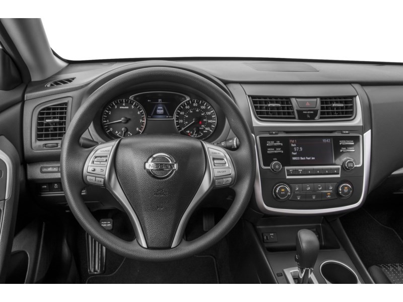 2016 Nissan Altima 2.5 S (CVT) Interior Shot 3