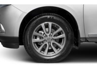 2016 Nissan Pathfinder 4WD 4dr SL Exterior Shot 5