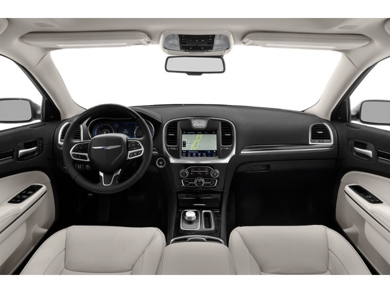 2018 Chrysler 300 300 Limited AWD Interior Shot 6