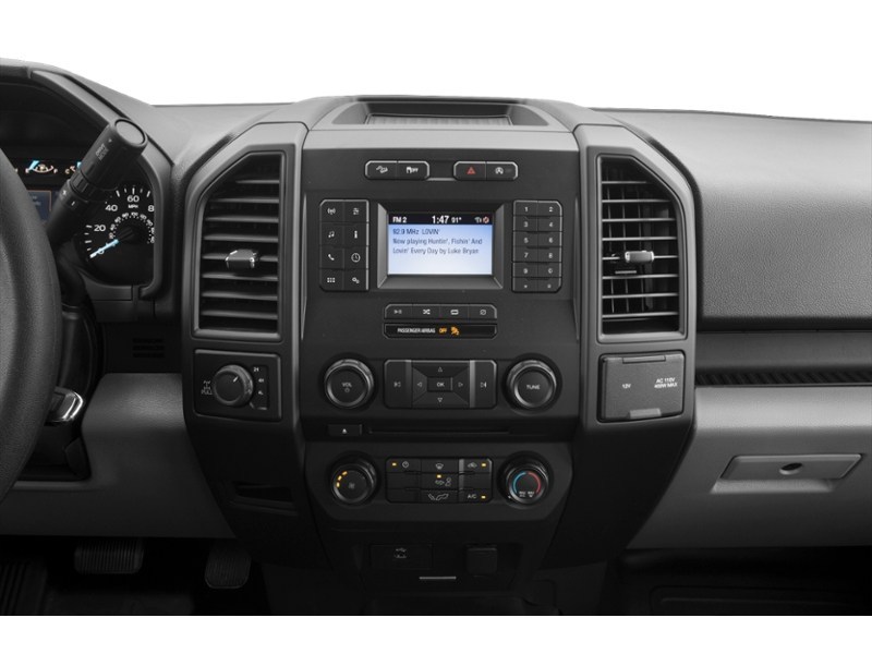 2020 Ford F-150 XL 4WD SuperCrew 6.5' Box Interior Shot 2