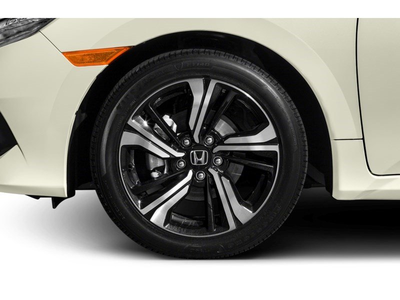 2018 Honda Civic Touring CVT Exterior Shot 5