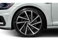2019 Volkswagen Golf R DSG Exterior Shot 5