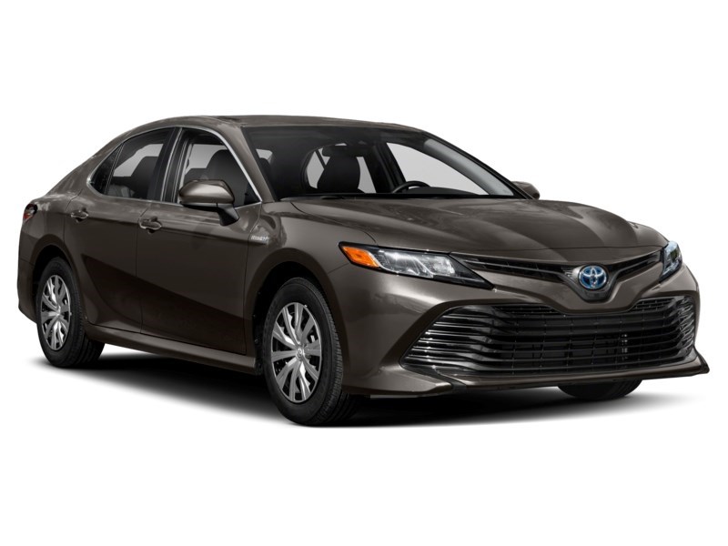 2018 Toyota Camry Hybrid LE Auto Exterior Shot 8