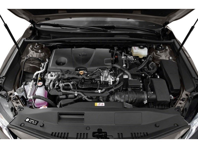 2018 Toyota Camry Hybrid LE Auto Exterior Shot 3