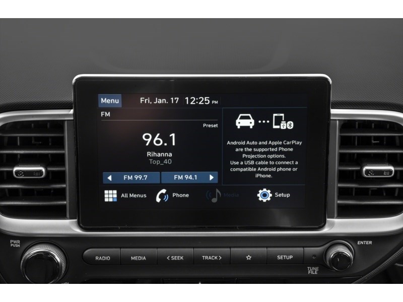 2022 Hyundai Venue Preferred IVT Interior Shot 7