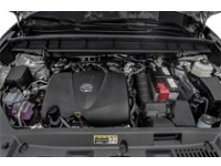 2022 Toyota Highlander LE AWD Exterior Shot 3