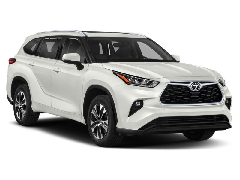 2021 Toyota Highlander XLE AWD Exterior Shot 8