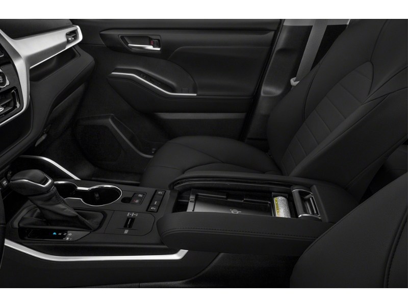 2021 Toyota Highlander XLE AWD Interior Shot 7