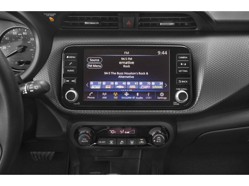 2021 Nissan Kicks SV FWD Interior Shot 2