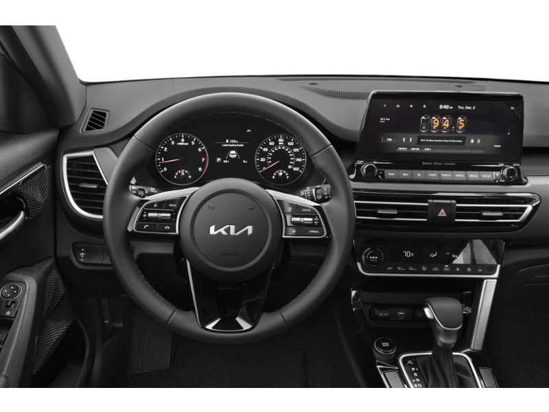 2023 Kia Seltos EX AWD Interior Shot 3