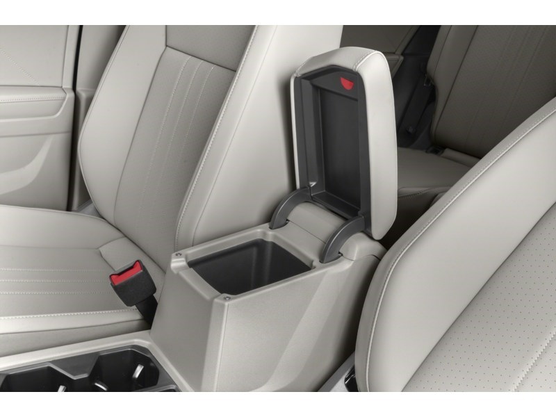 2023 Volkswagen Tiguan Comfortline R-Line Black Edition 4MOTION Interior Shot 7