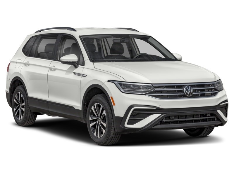 2022 Volkswagen Tiguan Trendline 4MOTION Exterior Shot 8