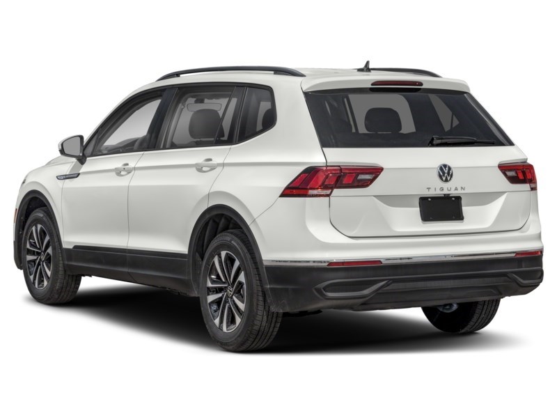 2022 Volkswagen Tiguan Trendline 4MOTION Exterior Shot 9