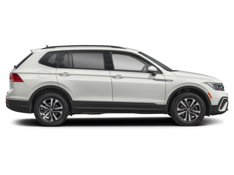 2022 Volkswagen Tiguan Trendline 4MOTION Exterior Shot 10