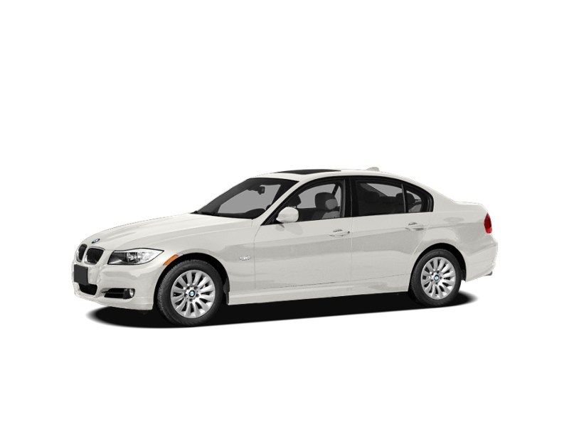 2011 BMW 328 4dr Sdn 328i xDrive AWD Classic Ed Alpine White  Shot 2