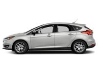 2015 Ford Focus 5dr HB SE Oxford White  Shot 47