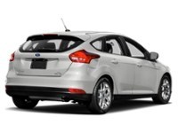 2015 Ford Focus 5dr HB SE Oxford White  Shot 44