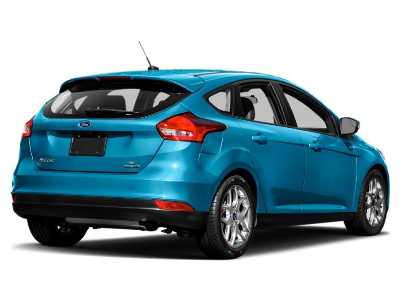 2015 Ford Focus 5dr HB SE Blue Candy Tinted Clearcoat  Shot 50
