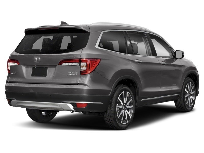 2021 Honda Pilot Touring 7-Passenger AWD Lunar Silver Metallic  Shot 25