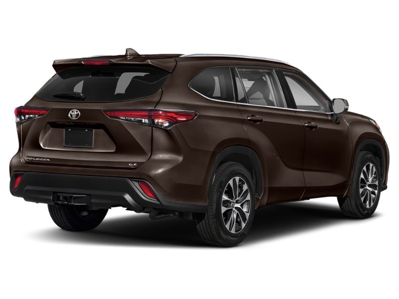 2021 Toyota Highlander XLE AWD Opulent Amber  Shot 31
